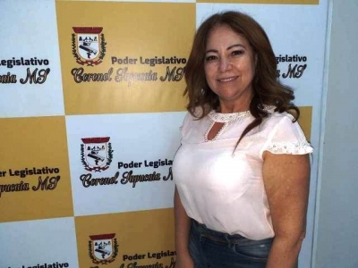 Vereadora Maria Eloir pede que seja feita a reforma da Escola Municipal Nhande Reko Arandu e da quadra esportiva da mesm
