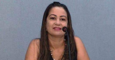 Vereadora Sebastiana Rodrigues pede a Senadora Soraya Thronicke que destine um micro-ônibus para auxilio dos idosos em C